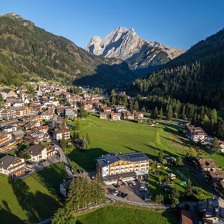 Dolomiten Hotel Irma カナツェーイ エクステリア 写真