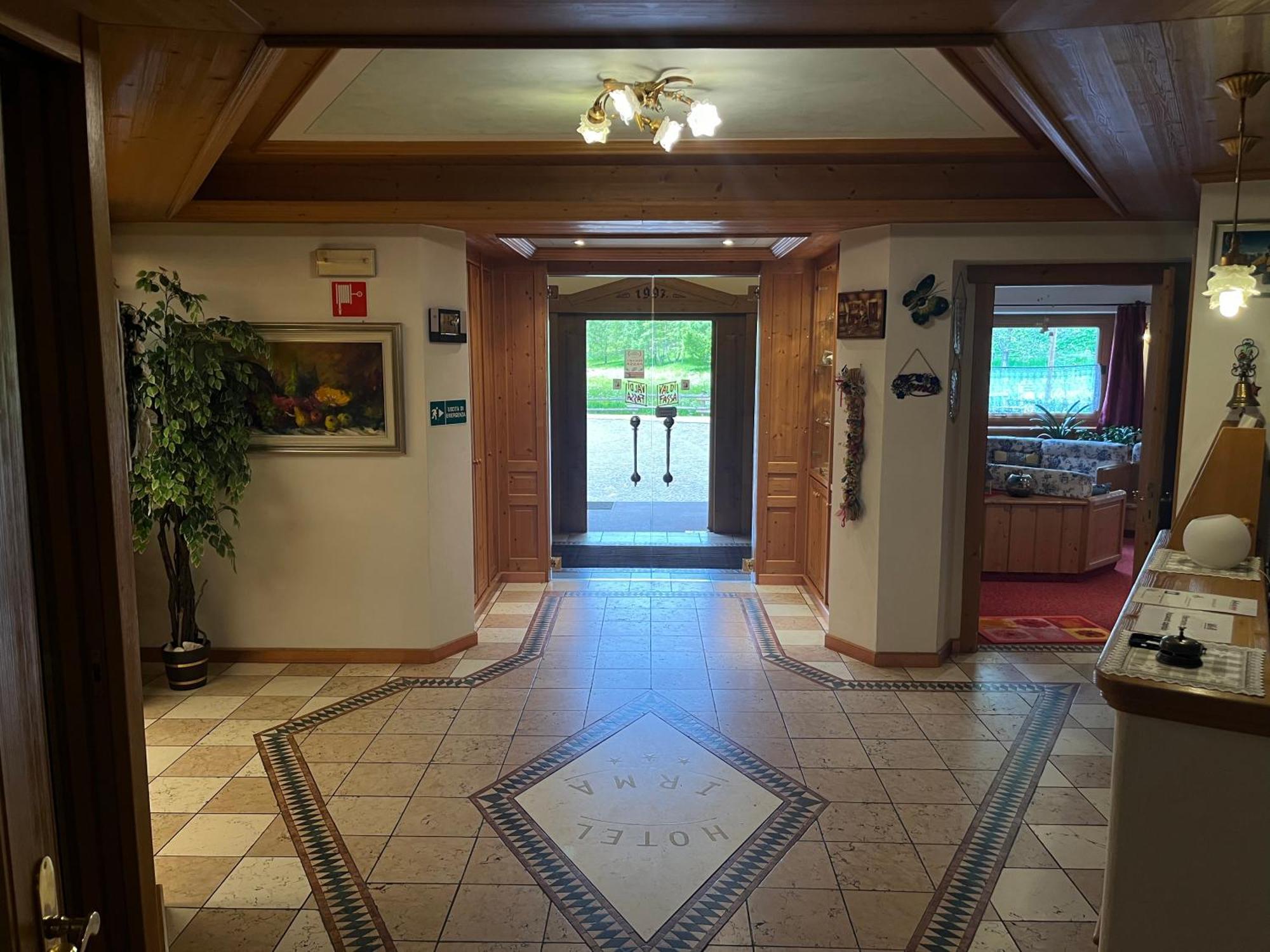 Dolomiten Hotel Irma カナツェーイ エクステリア 写真