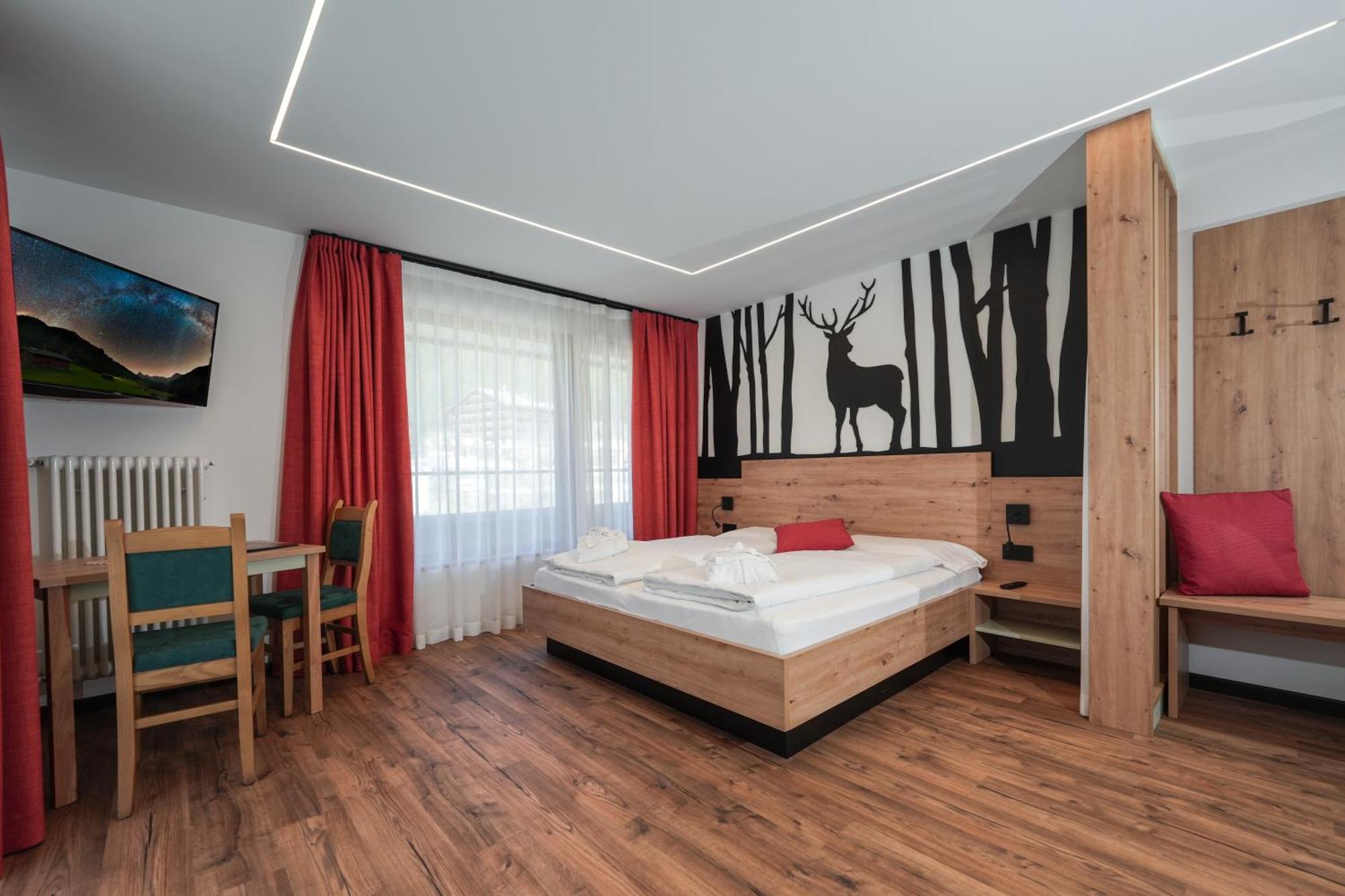 Dolomiten Hotel Irma カナツェーイ エクステリア 写真